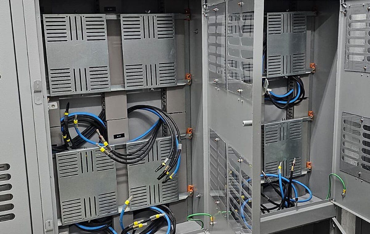 Quadro elétrico real de condomínio organizado pela JETA Engenharia